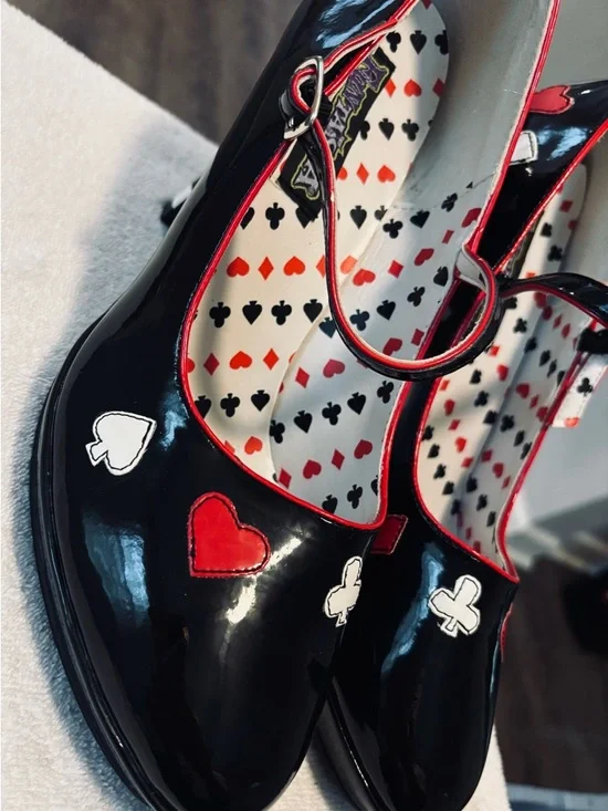 Almost Brand New Eye-Catching Heels By FUNTASTIC - Size 8.5 - Heel 4” -  Box 1B - Picture 4 of 8